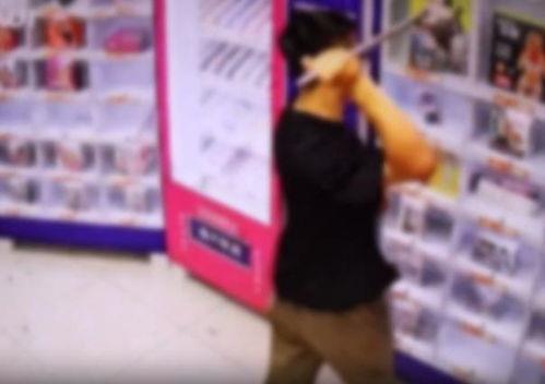 男子闯入成人店视频,现场情况曝光