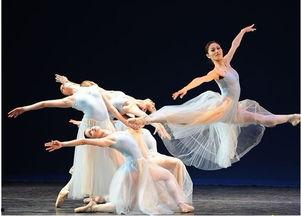 成人仪式舞蹈表演视频